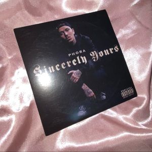 Phora “Sincerely Yours” CD🖤